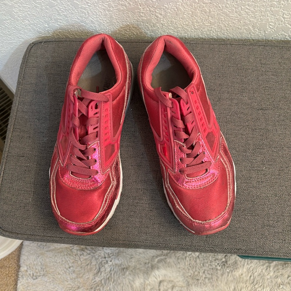 Brooks running shoes size 7.5